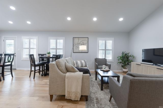 7126 W Prominence Pointe, Bloomington, IN 47404