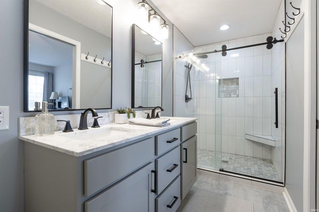 7126 W Prominence Pointe, Bloomington, IN 47404