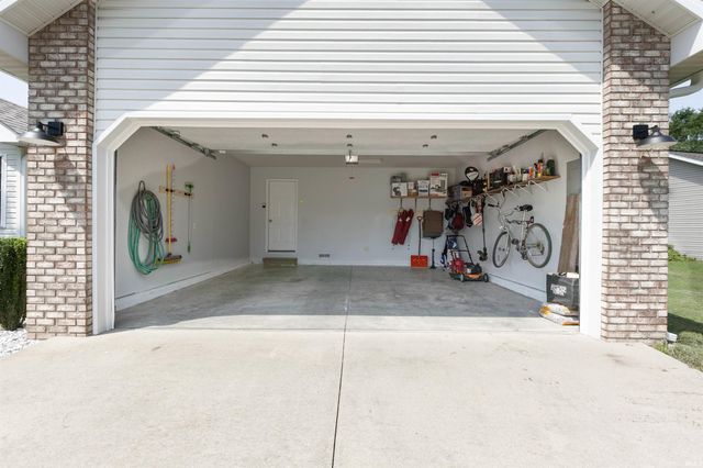 7126 W Prominence Pointe, Bloomington, IN 47404