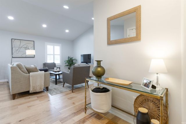 7126 W Prominence Pointe, Bloomington, IN 47404