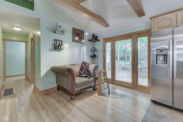 5621 W Smokey Row Road W, Greenwood, IN 46143