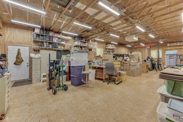 5621 W Smokey Row Road W, Greenwood, IN 46143