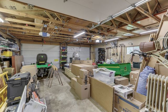 5621 W Smokey Row Road W, Greenwood, IN 46143