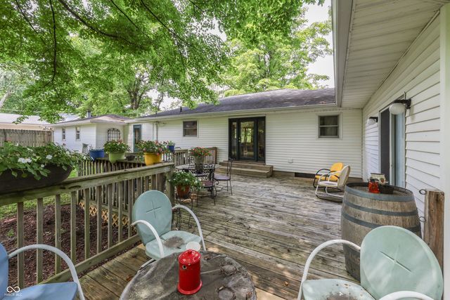 5621 W Smokey Row Road W, Greenwood, IN 46143
