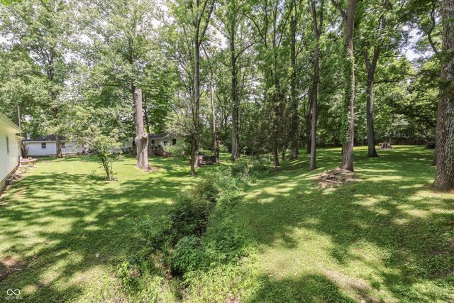 5621 W Smokey Row Road W, Greenwood, IN 46143