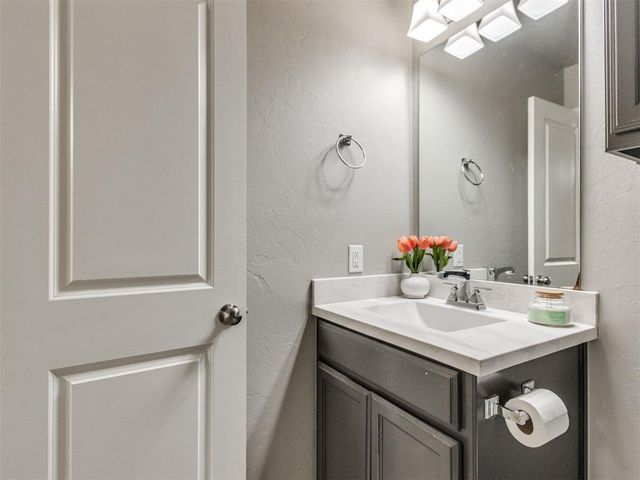 15204 Nightshade Drive, Oklahoma City, OK 73170