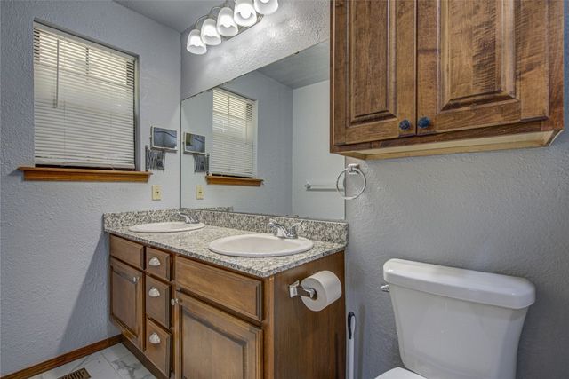 14300 Whippoorwill Vista, Choctaw, OK 73020