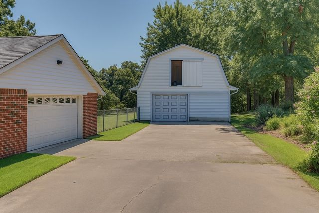 14300 Whippoorwill Vista, Choctaw, OK 73020