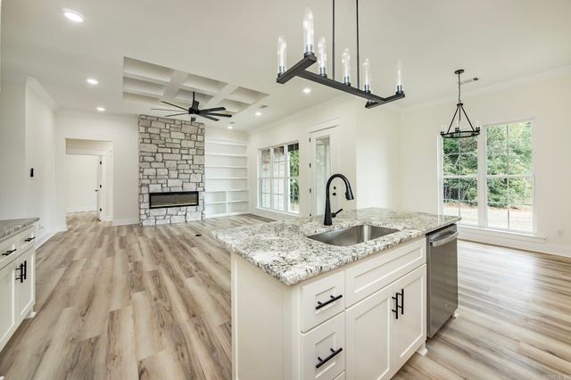 38 Libra Lane, Ward, AR 72176