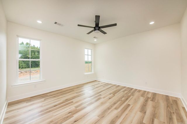38 Libra Lane, Ward, AR 72176