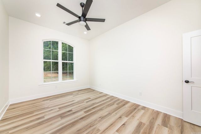 38 Libra Lane, Ward, AR 72176