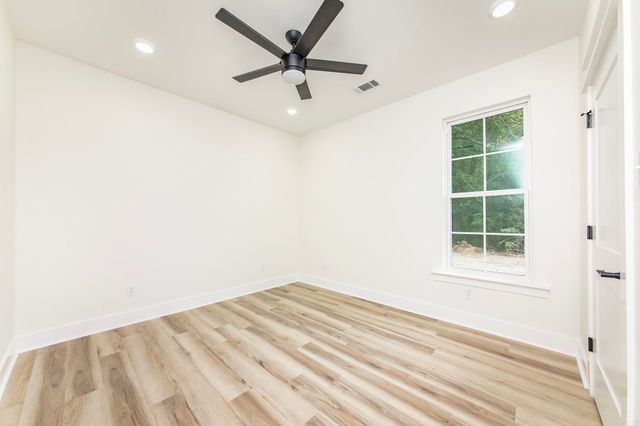 38 Libra Lane, Ward, AR 72176