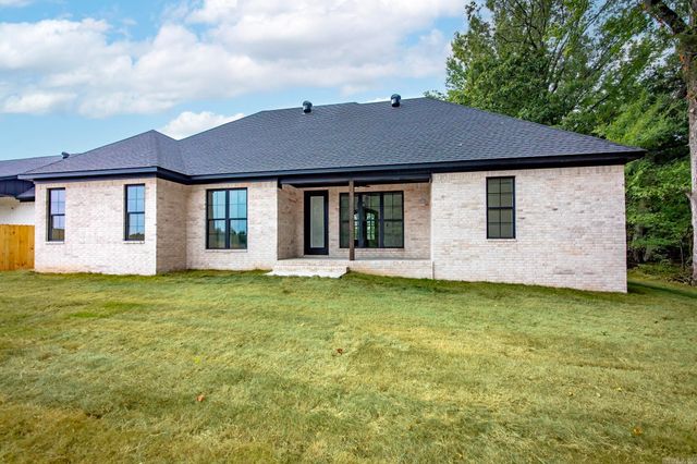 38 Libra Lane, Ward, AR 72176