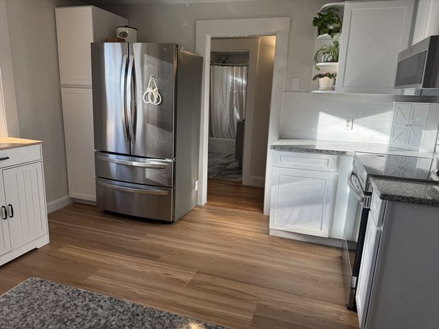 18 Burroughs Road, North Reading, MA 01864