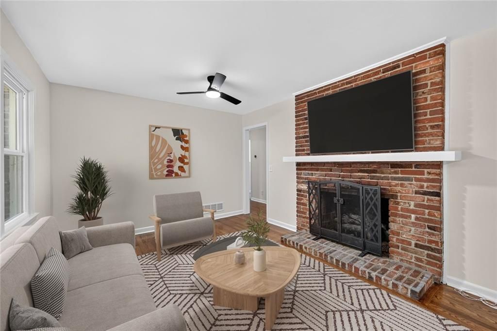 Image 9 of property listing at 3268 N Druid Hills Road, Decatur, GA 30033