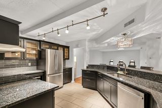 270 E Highland AVENUE #1011, Milwaukee, WI 53202