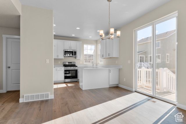 8904 S VEILED PEAK RD, West Jordan, UT 84081