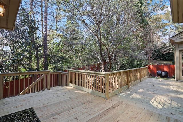 1097 Sheridan Park NE, Atlanta, GA 30324