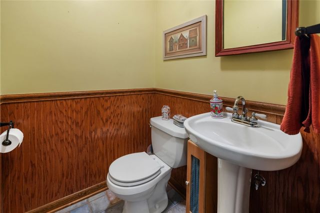 9610 Fox Rd, Mccandless, PA 15237