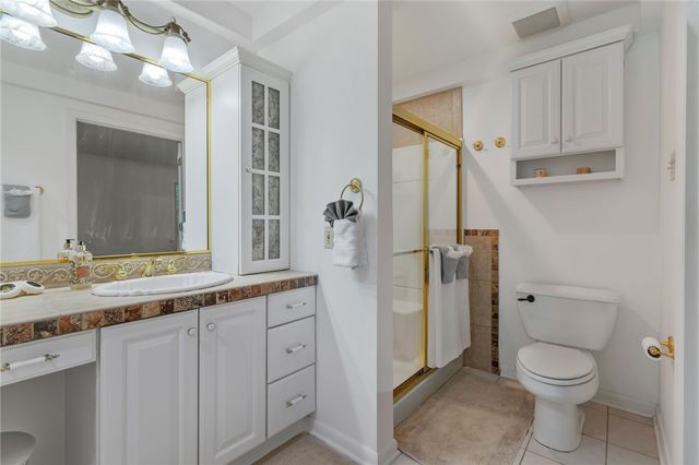 9610 Fox Rd, Mccandless, PA 15237