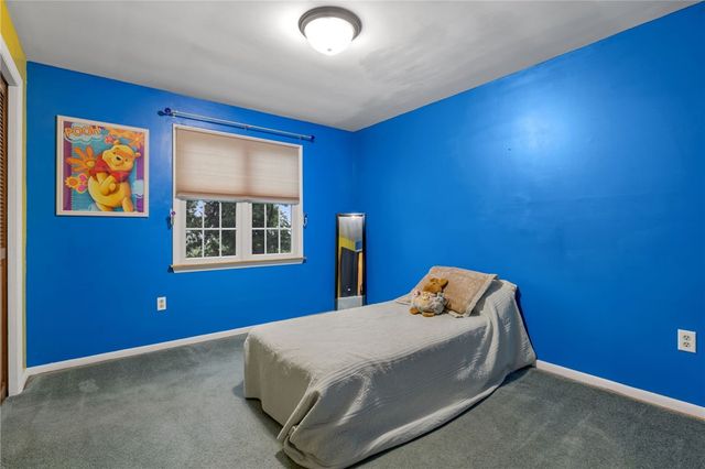 9610 Fox Rd, Mccandless, PA 15237