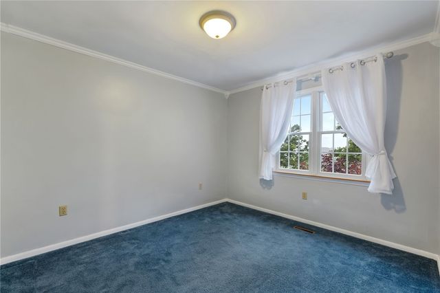 9610 Fox Rd, Mccandless, PA 15237