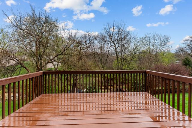 431 N 8th Street, Leclaire, IA 52753