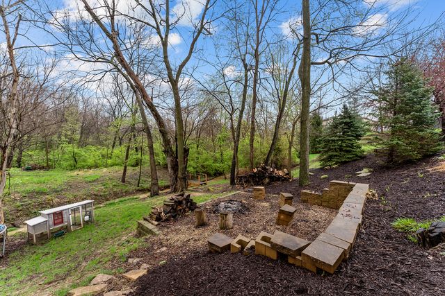 431 N 8th Street, Leclaire, IA 52753
