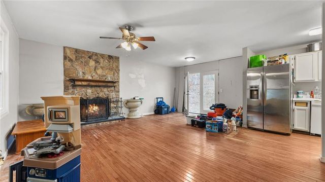 228 Brookside Drive, Dallas, GA 30132