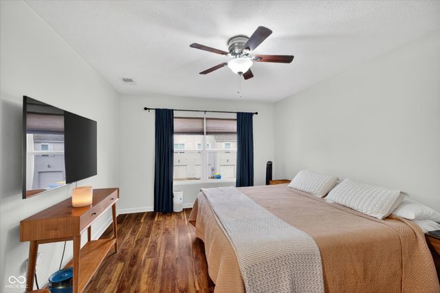 12135 Scoria Drive 100, Fishers, IN 46038