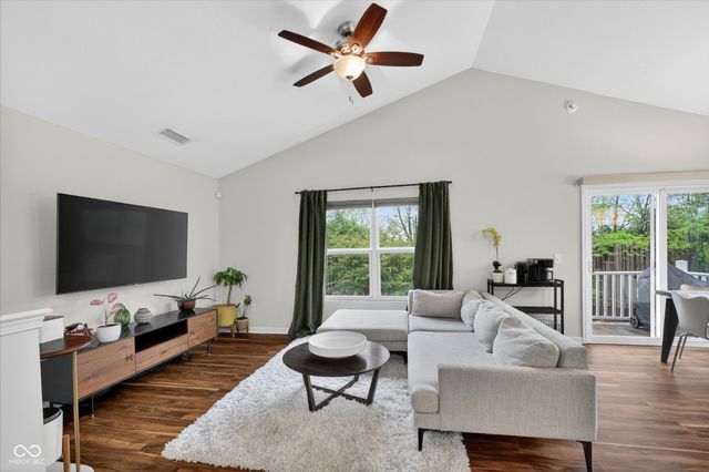 12135 Scoria Drive 100, Fishers, IN 46038