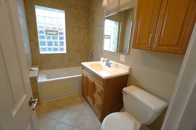 1537 W Juneway Terrace 1, Chicago, IL 60626