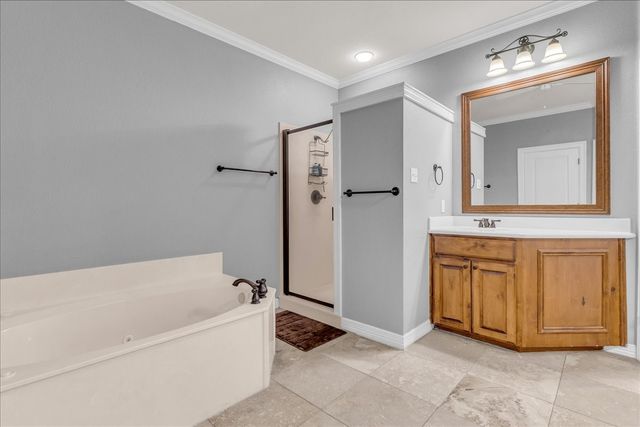 1865 Austin Hines Drive, China Spring, TX 76633