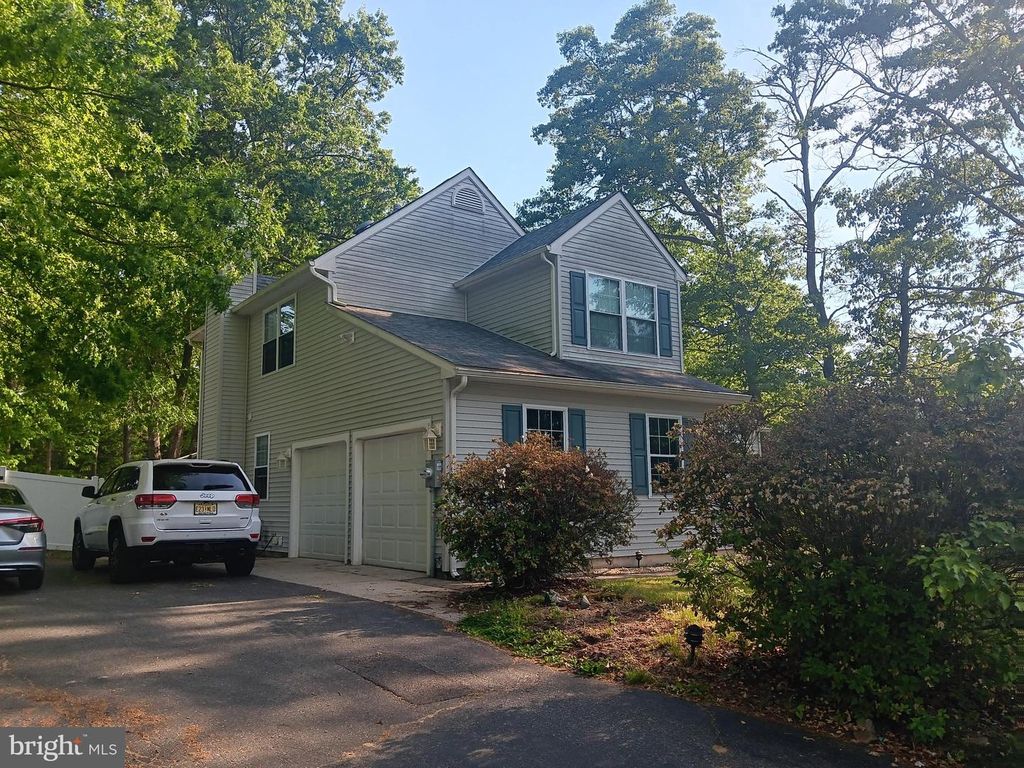 5 MEGAN DR, Millville, NJ 08332
