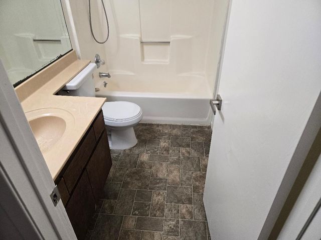 841 E Prospect Avenue, Visalia, CA 93291