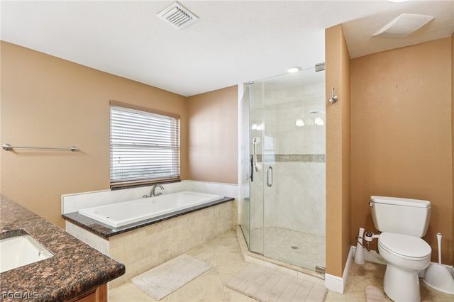 5118 Harrogate CT, Naples, FL 34112