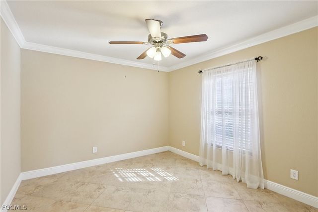 5118 Harrogate CT, Naples, FL 34112