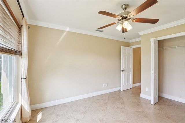 5118 Harrogate CT, Naples, FL 34112