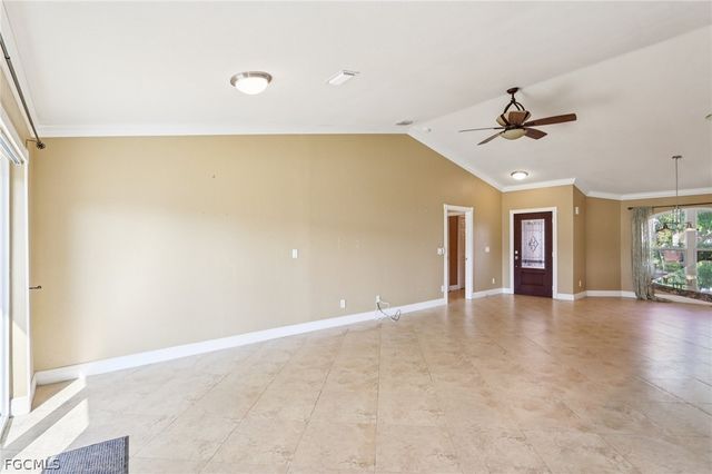 5118 Harrogate CT, Naples, FL 34112