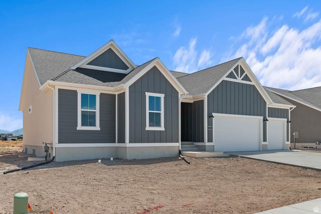 2246 N HOODED CRANE DR, Clinton, UT 84015