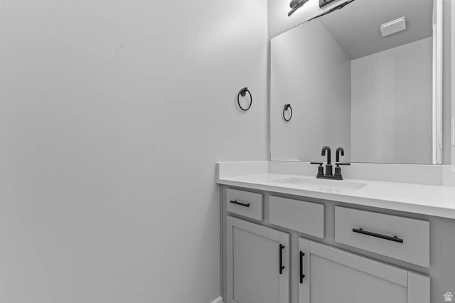 2246 N HOODED CRANE DR, Clinton, UT 84015
