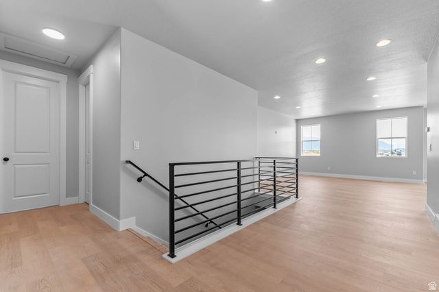 2246 N HOODED CRANE DR, Clinton, UT 84015
