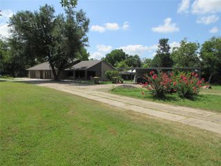 901 Ward Street 1, Marlin, TX 76661