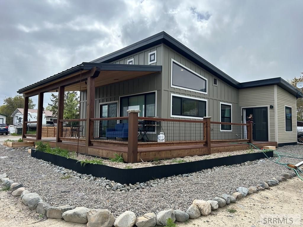 Image 1 of property listing at 1303 Bryan Avenue, Salmon, ID 83467