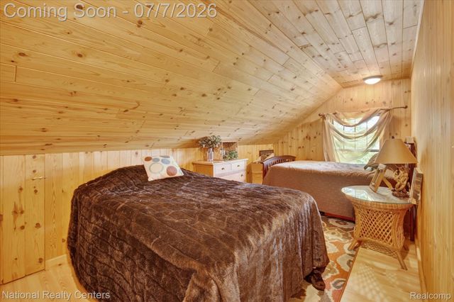 12426 Shaffer Road, Springfield Charter Township, MI 48350