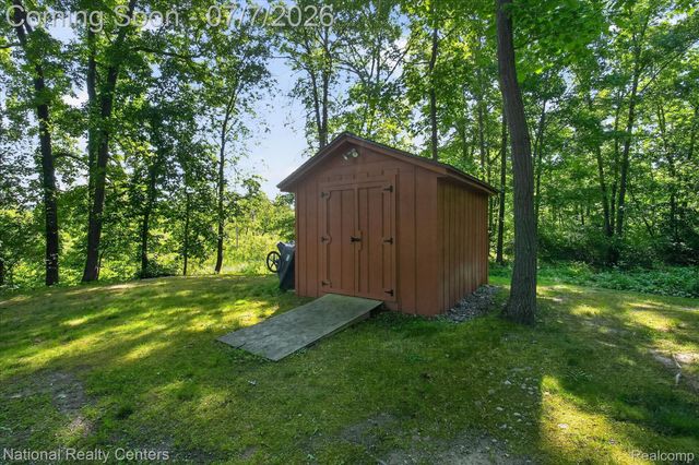 12426 Shaffer Road, Springfield Charter Township, MI 48350