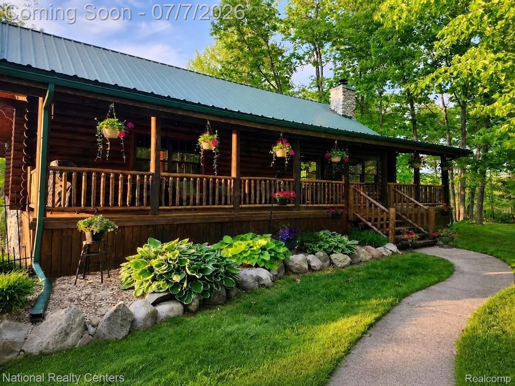 12426 Shaffer Road, Springfield Charter Township, MI 48350