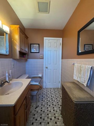 12 Bernice Rd, Belleville Twp., NJ 07109