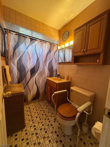 12 Bernice Rd, Belleville Twp., NJ 07109
