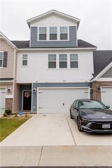 1837 Honey Milk RD, Chesapeake, VA 23323